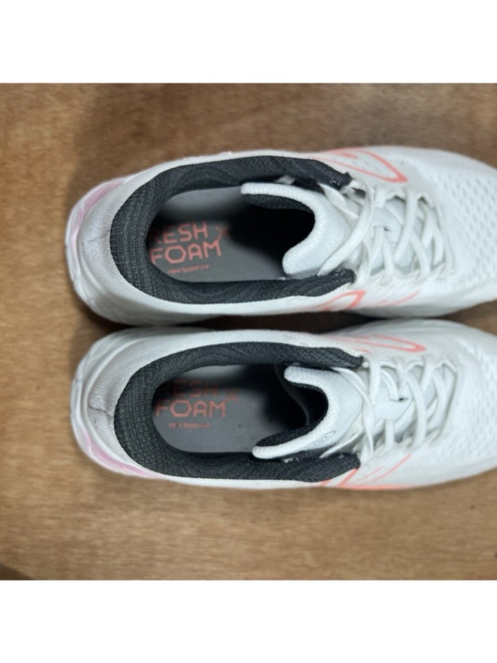 New Balance FF X EVOZ V3 Women Size 11 WEVOZLH3 White Running Sneaker - Picture 8 of 9